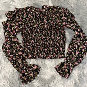 Adorable floral Fashion Nova top